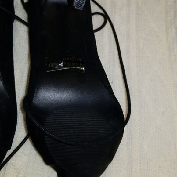 Quipid Sexy  Lace Up Pumps Size 8 - Picture 4 of 5